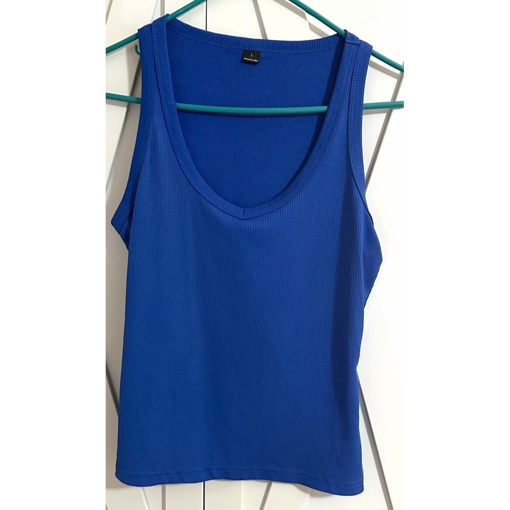 Women's Blue Solid Scoop Neck Sleeveless Knit Pullover Tank Top, Size L